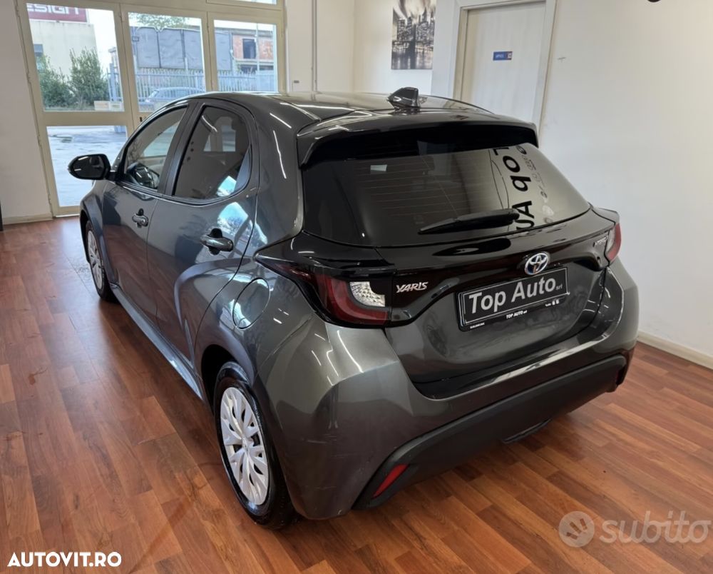 Toyota Yaris Hybrid 130 1.5 VVT-i Premiere Edition - 3