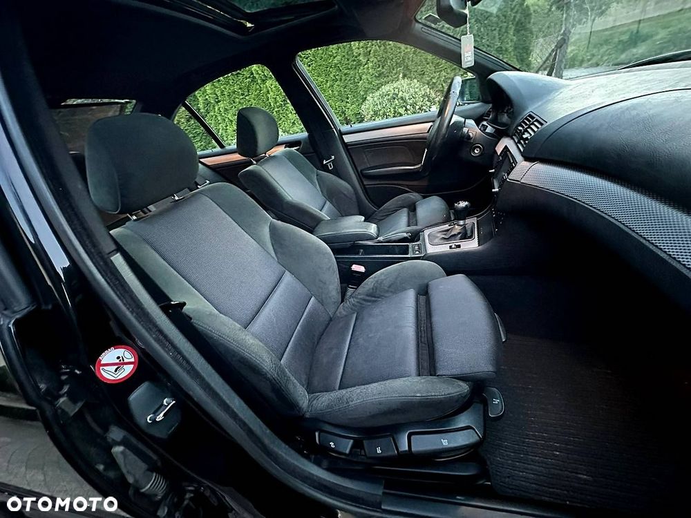 BMW Seria 3 325i Edition Sport - 13
