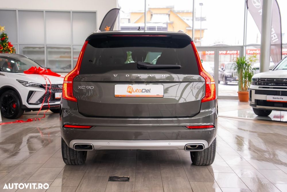 Volvo XC 90 B5 D AWD Geartronic Momentum Pro - 10