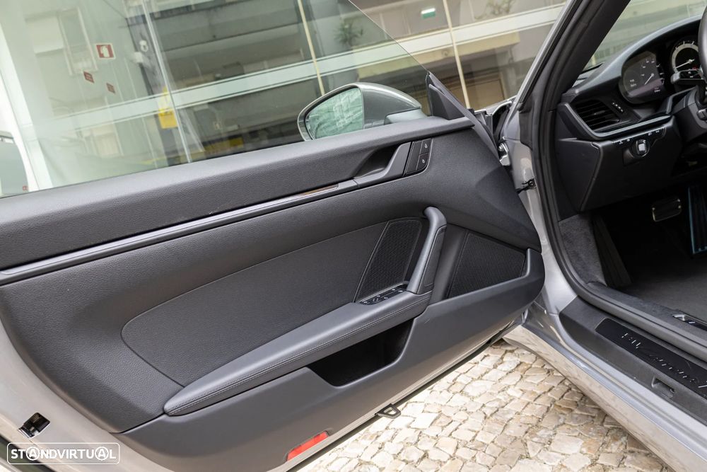 Porsche 911 (992) Carrera T PDK - 6