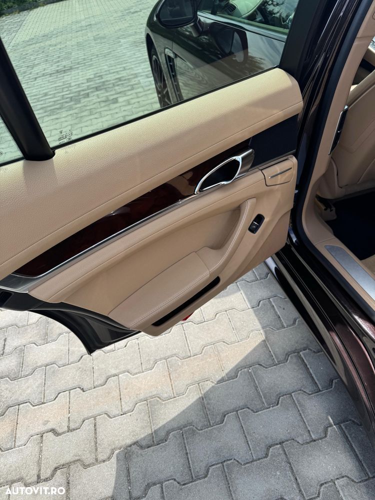 Porsche Panamera - 5