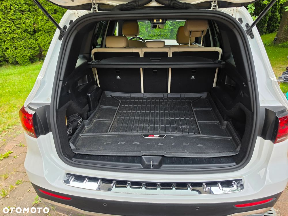 Mercedes-Benz GLB 200 Progressive 7G-DCT - 28