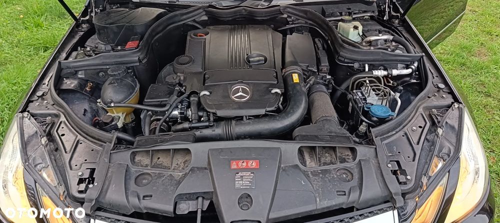 Mercedes-Benz Klasa E 250 CGI BlueEFFICIENCY Automatik Elegance - 39