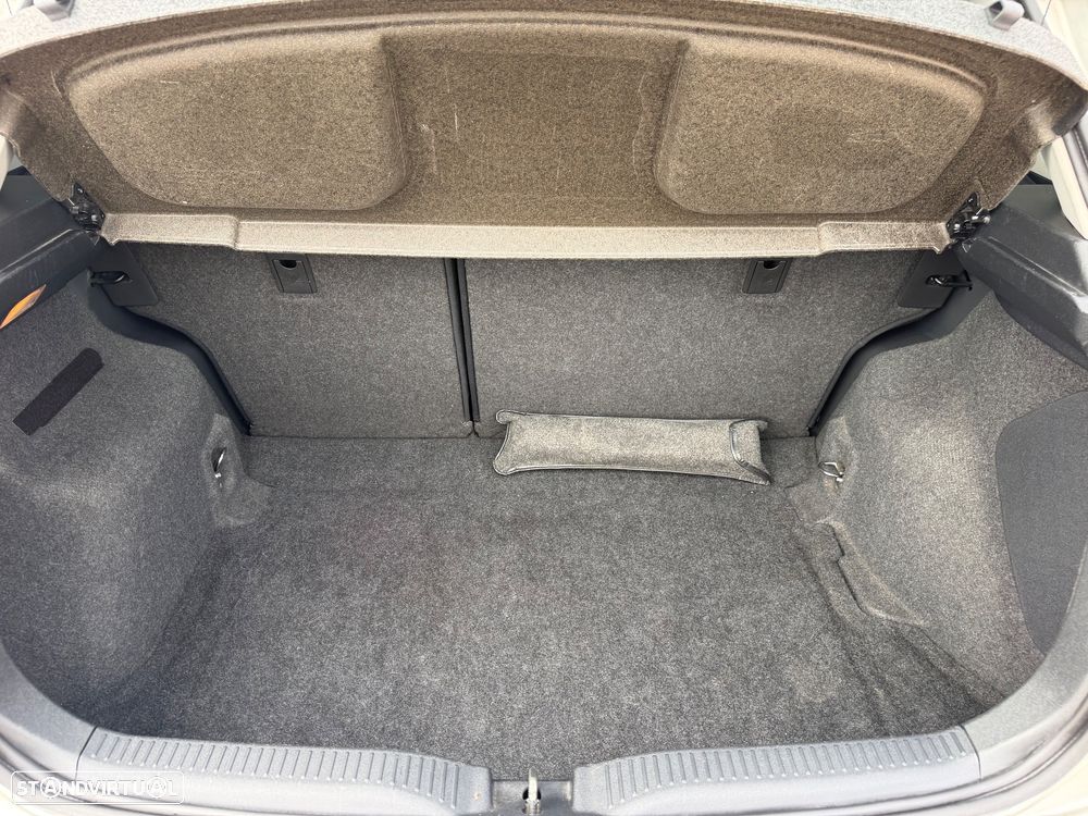 Toyota Auris 1.4 D-4D Comfort - 22