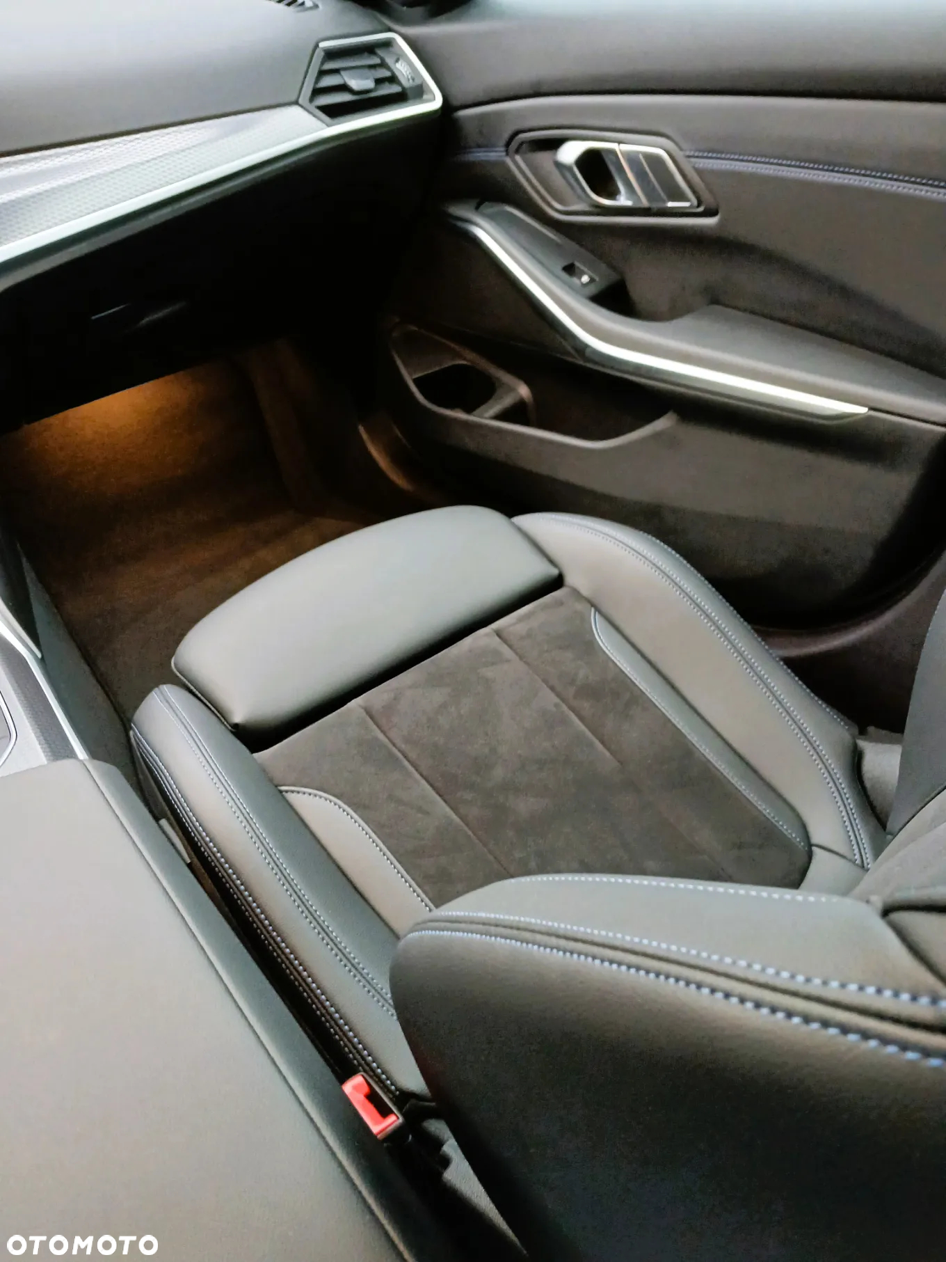 BMW Seria 3 330i M Sport sport - 19