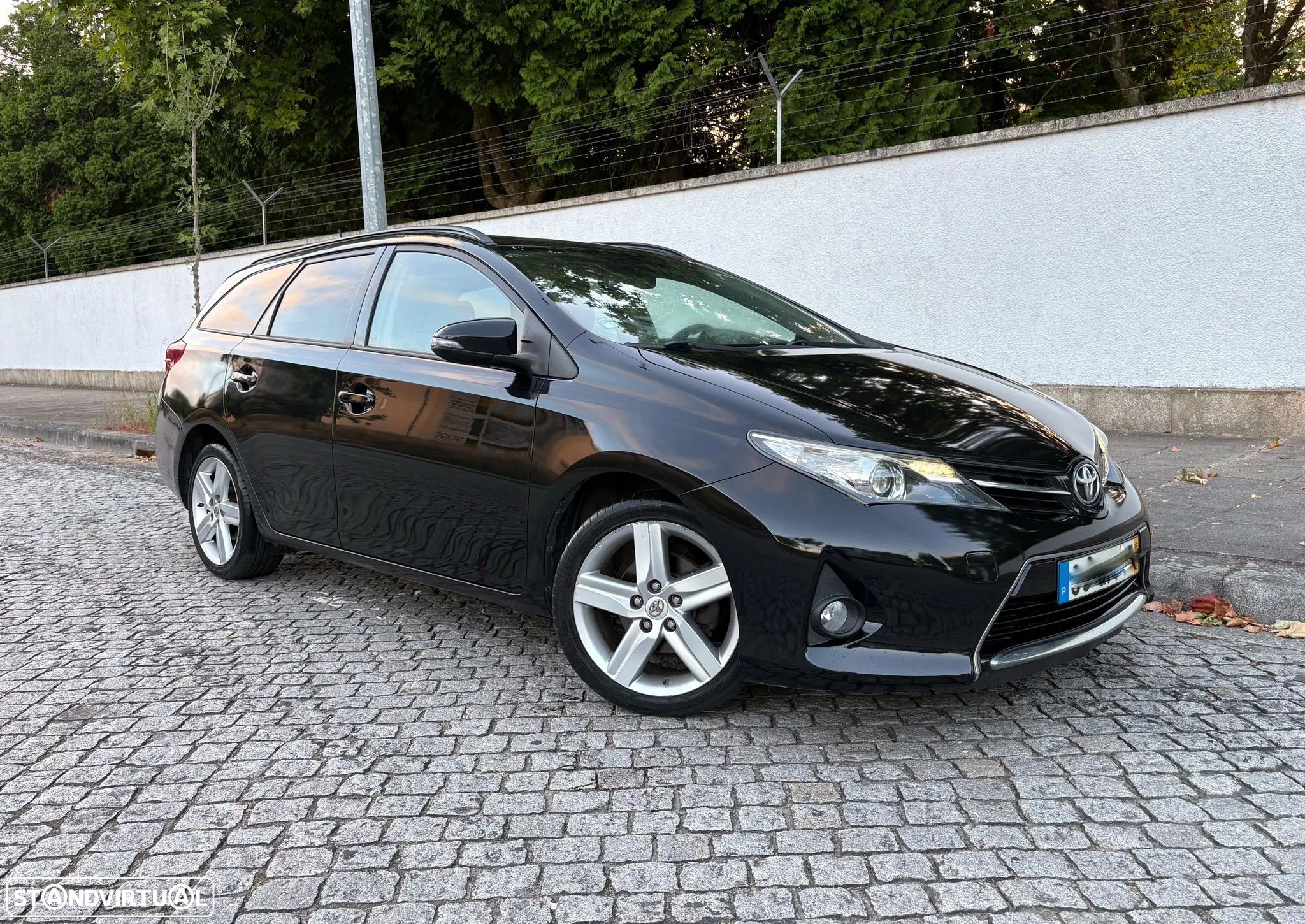 Toyota Auris Touring Sports 1.4 D-4D Comfort+Pack Sport - 1