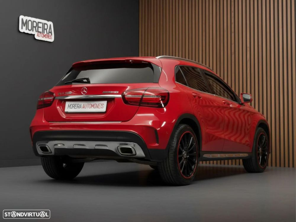 Mercedes-Benz GLA 220 - 4