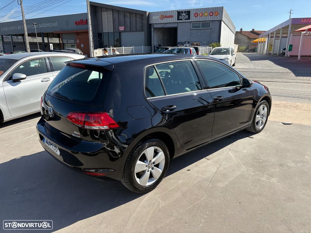 VW Golf 1.6 TDi DPF BlueMotion Comfortline - 6