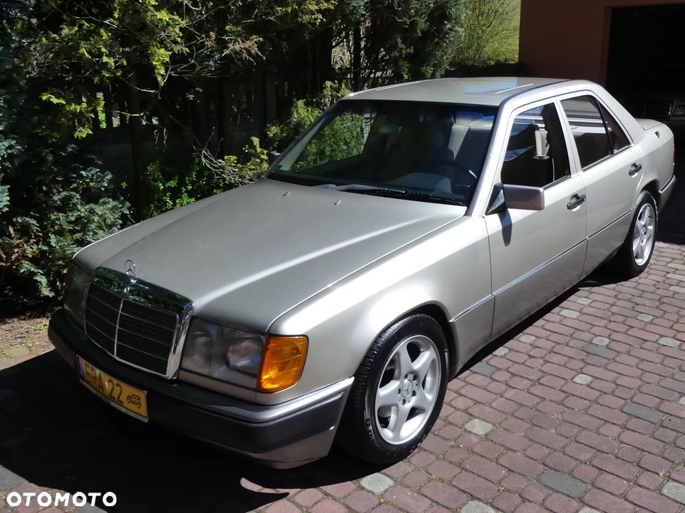 Mercedes-Benz W124 (1984-1993) - 1