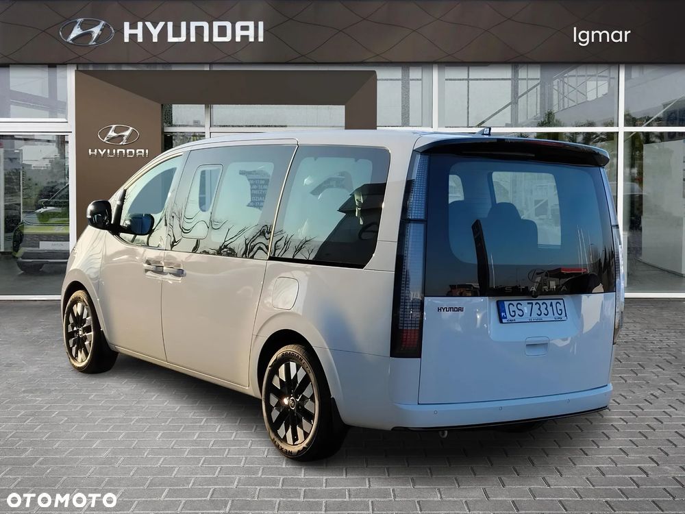 Hyundai Staria 1.6 T-GDI HEV Luxury - 3