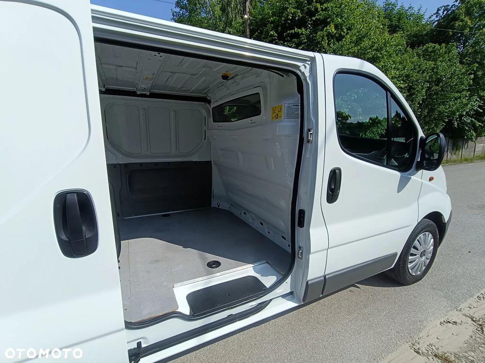 Opel Vivaro - 28