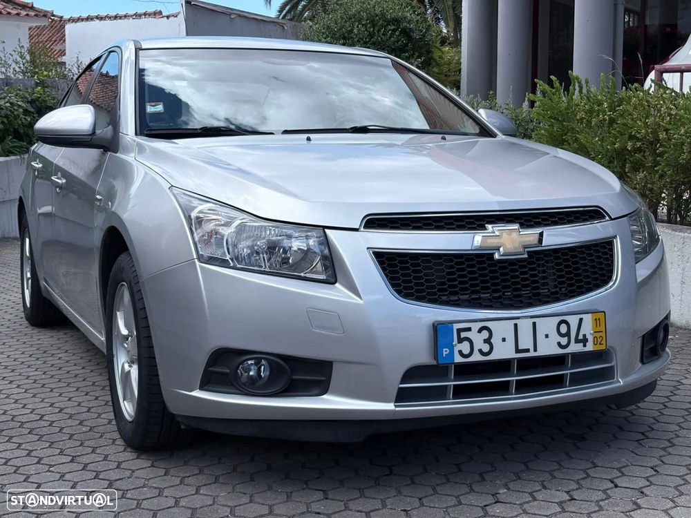 Chevrolet Cruze 1.6 LS - 10