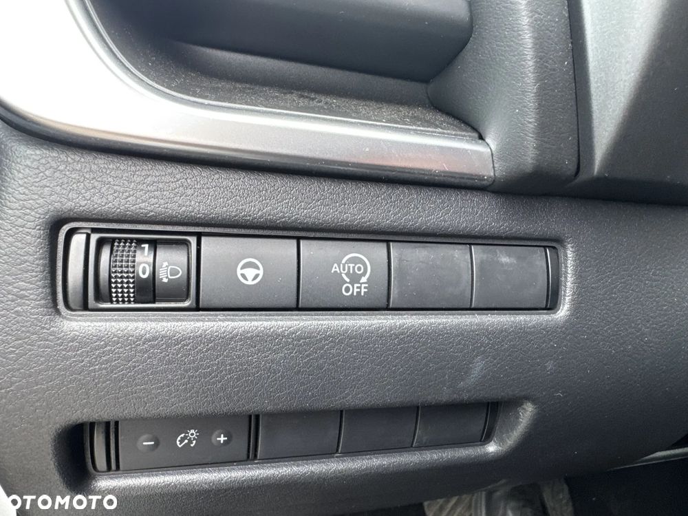 Nissan Qashqai 1.3 DIG-T MHEV N-Connecta Xtronic - 26