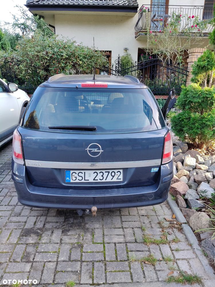 Opel Astra 2008 photo 3