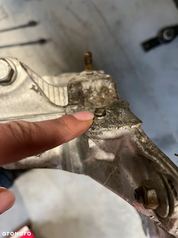 AUDI Q5 belka silnika kołyska 8R0399315 - 7