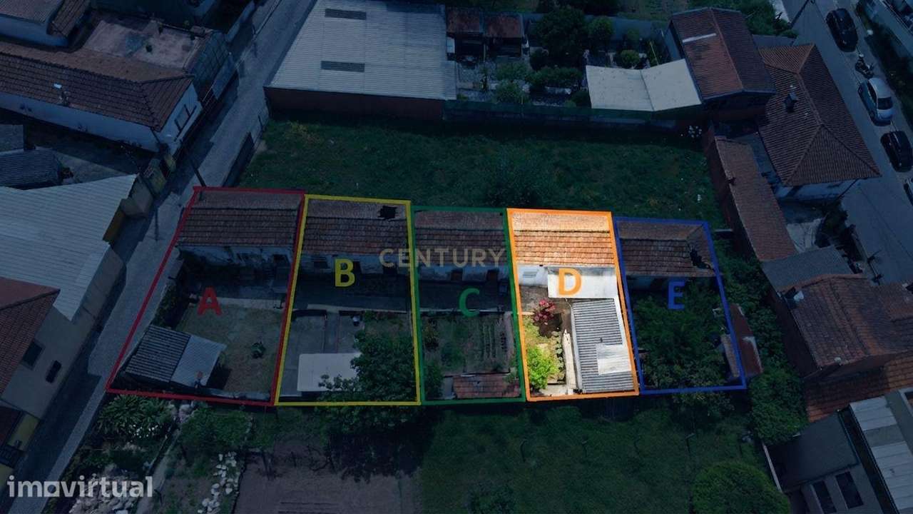 Moradia T1 para Reabilitação com Jardim | Oliveira do Douro - Grande imagem: 2/12