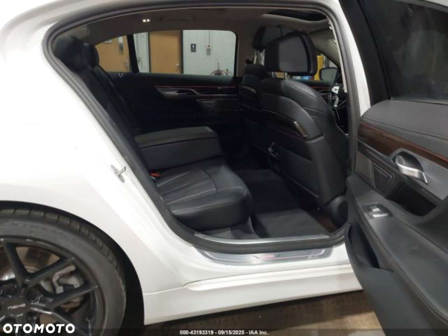 BMW Seria 7 - 3