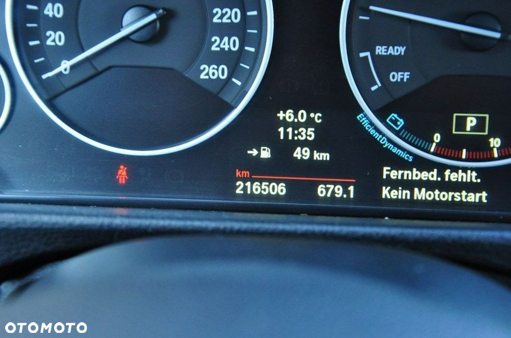 BMW Seria 3 330d xDrive Blue Performance Luxury Line - 36