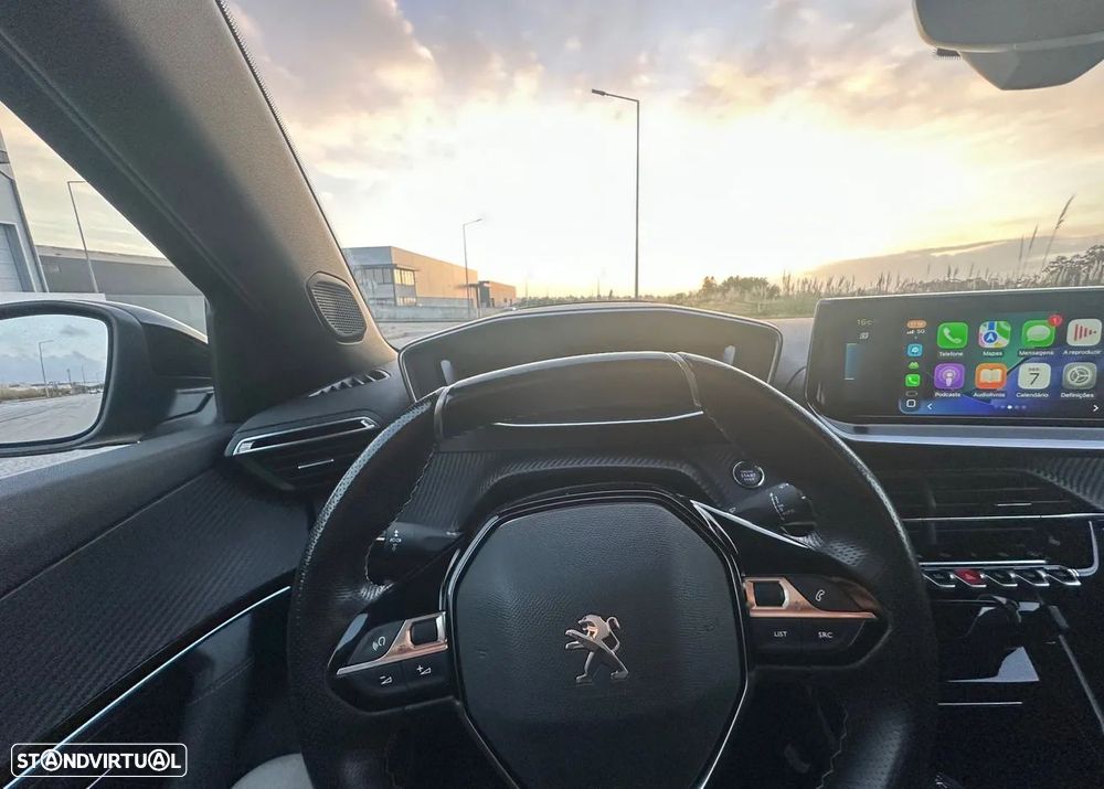 Peugeot e-2008 GT Pack - 5