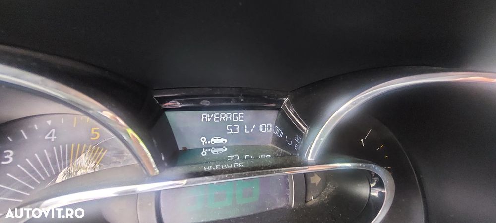 Renault Clio 1.5 dCi Authentique - 8