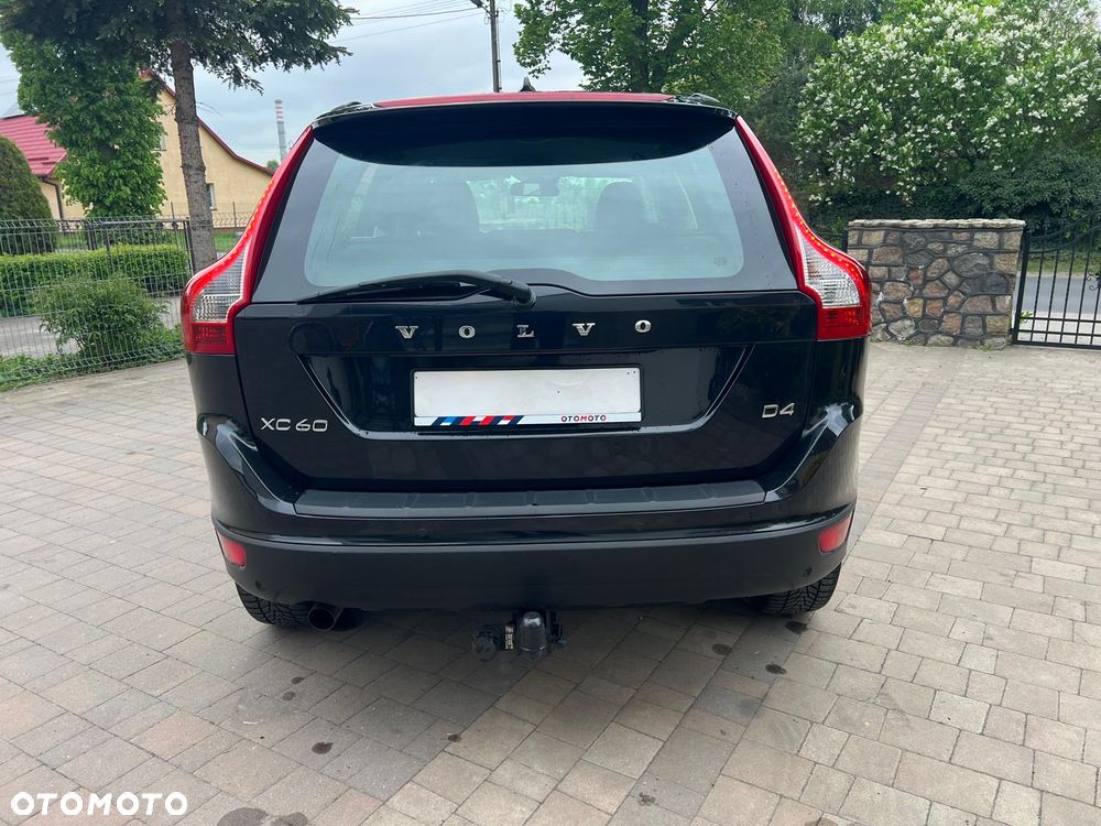 Volvo XC 60 D4 RDesign - 8