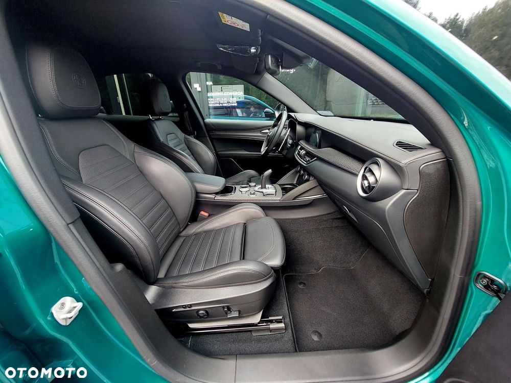 Alfa Romeo Stelvio 2.9 Bi Turbo V6 Quadrifoglio Q4 - 14