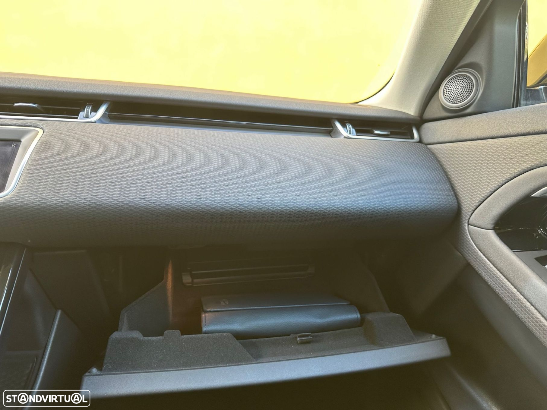 Land Rover Range Rover Evoque 2.0 D150 R-Dynamic S - 47