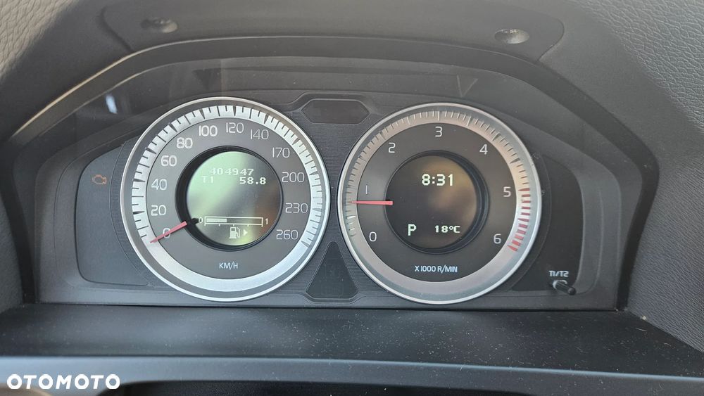 Volvo V60 D3 Geartronic Momentum - 28