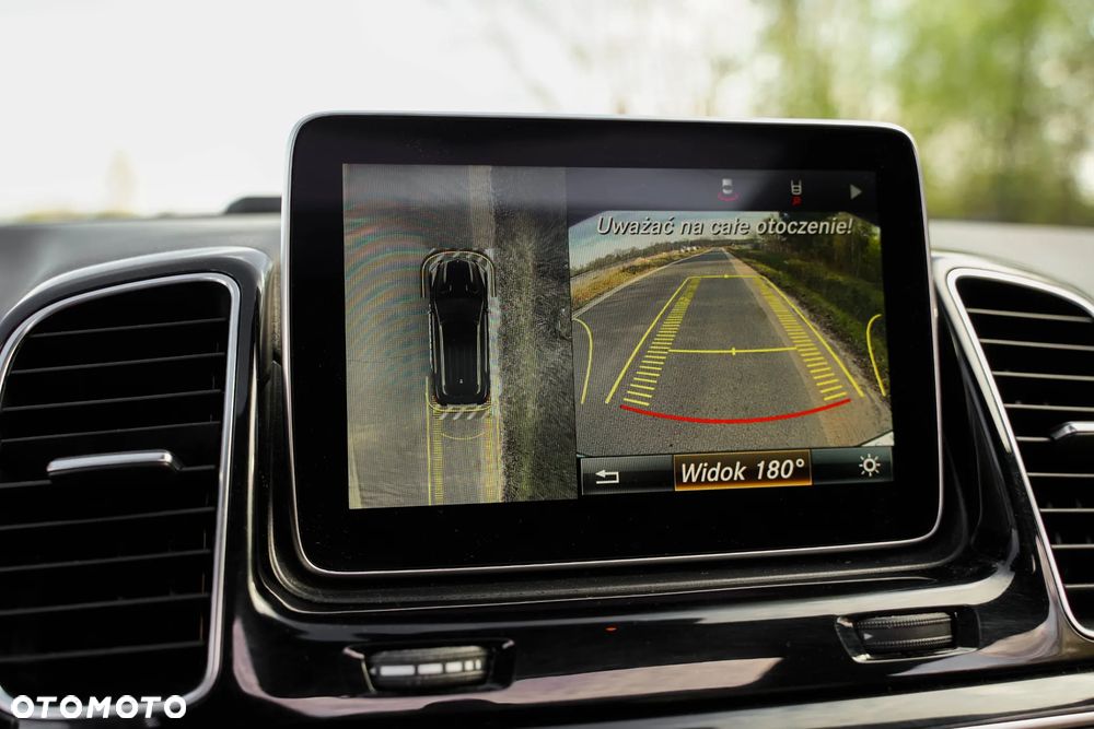 Mercedes-Benz GLE 350 d 4-Matic - 26