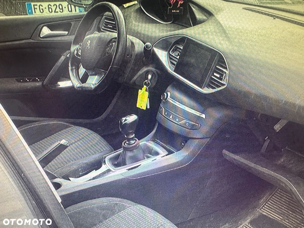 Peugeot 308 SW 1.5 BlueHDi Business Line S&S - 3