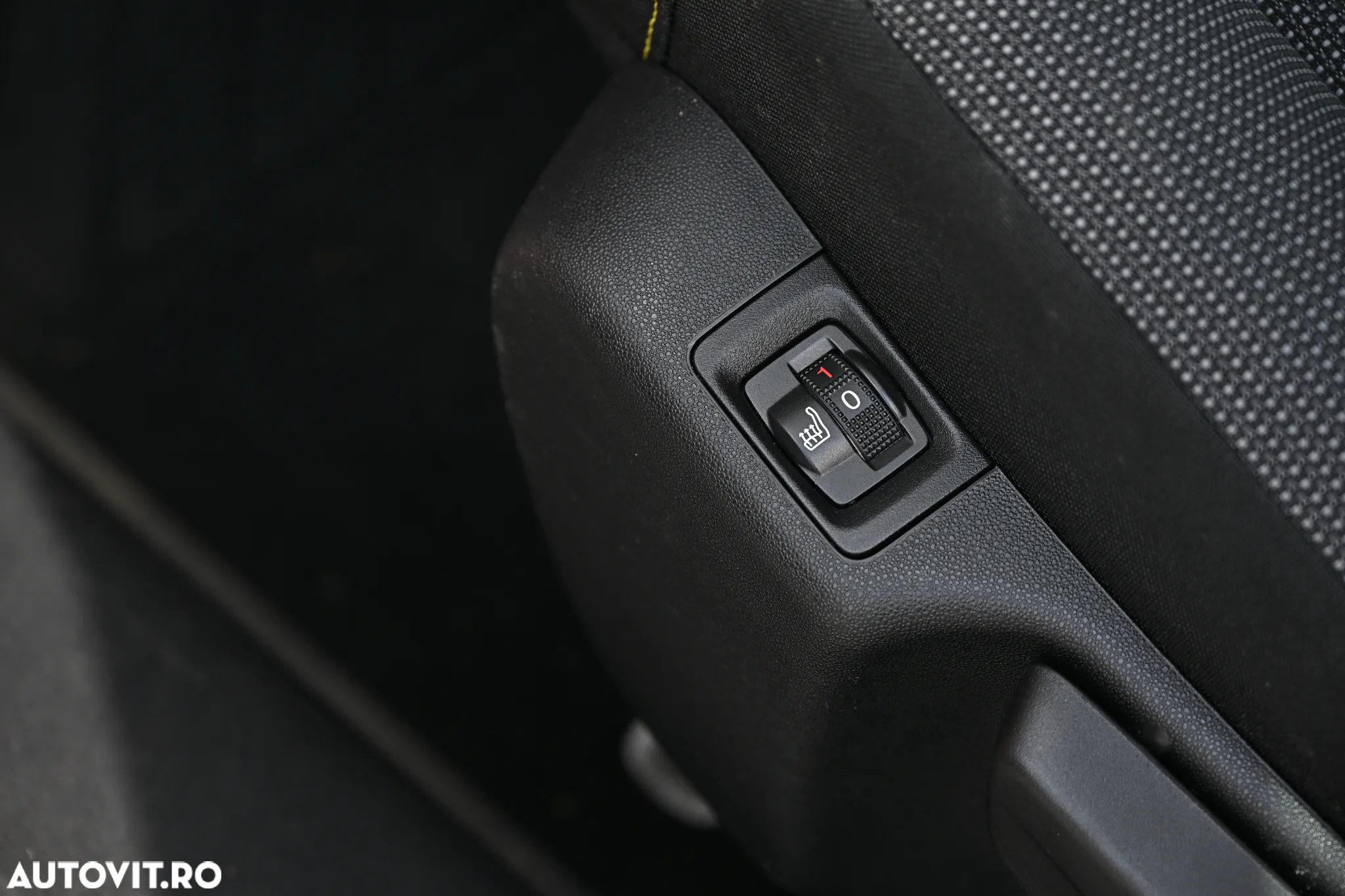 Citroën C3 1.6 BlueHDi S&S BVM Shine - 18