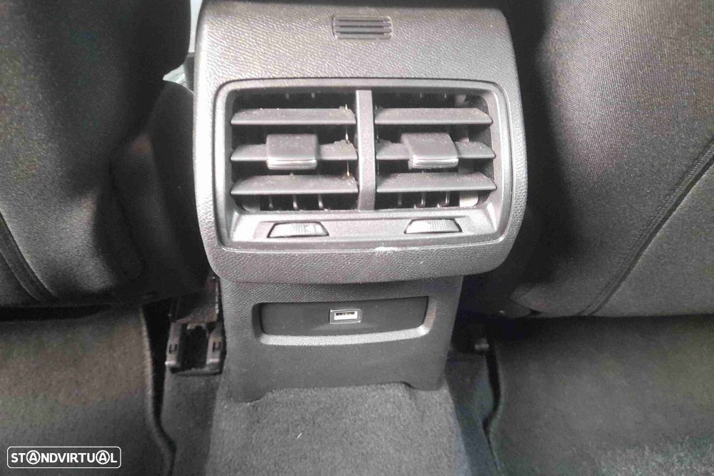 Citroën C4 1.2 Hybrid Plus e-DSC6 - 12