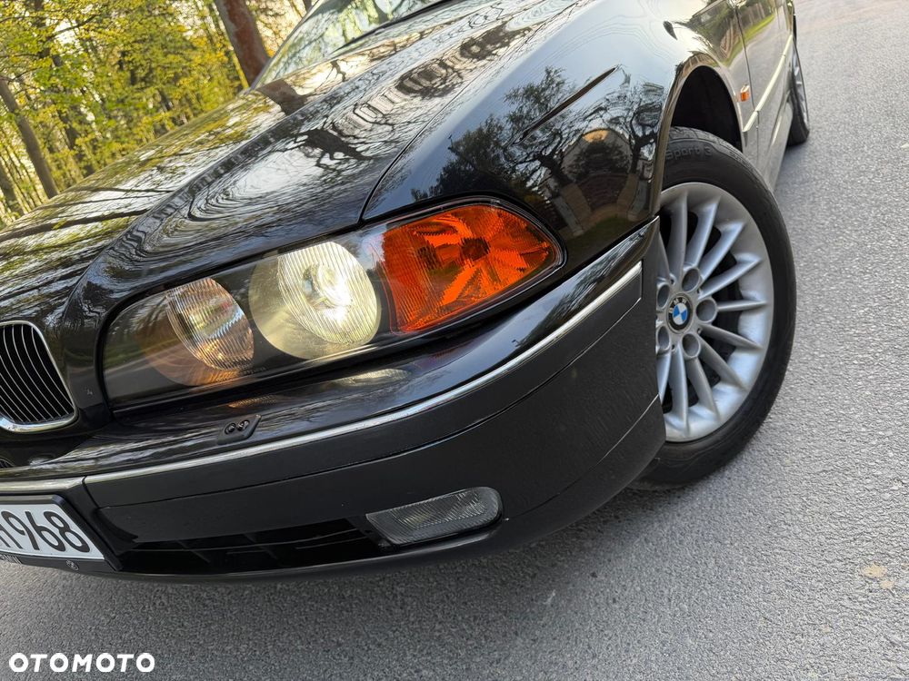 BMW Seria 5 540i - 27