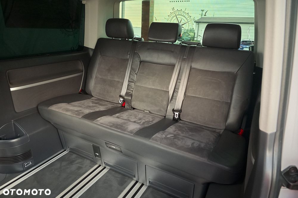 Volkswagen Multivan - 8
