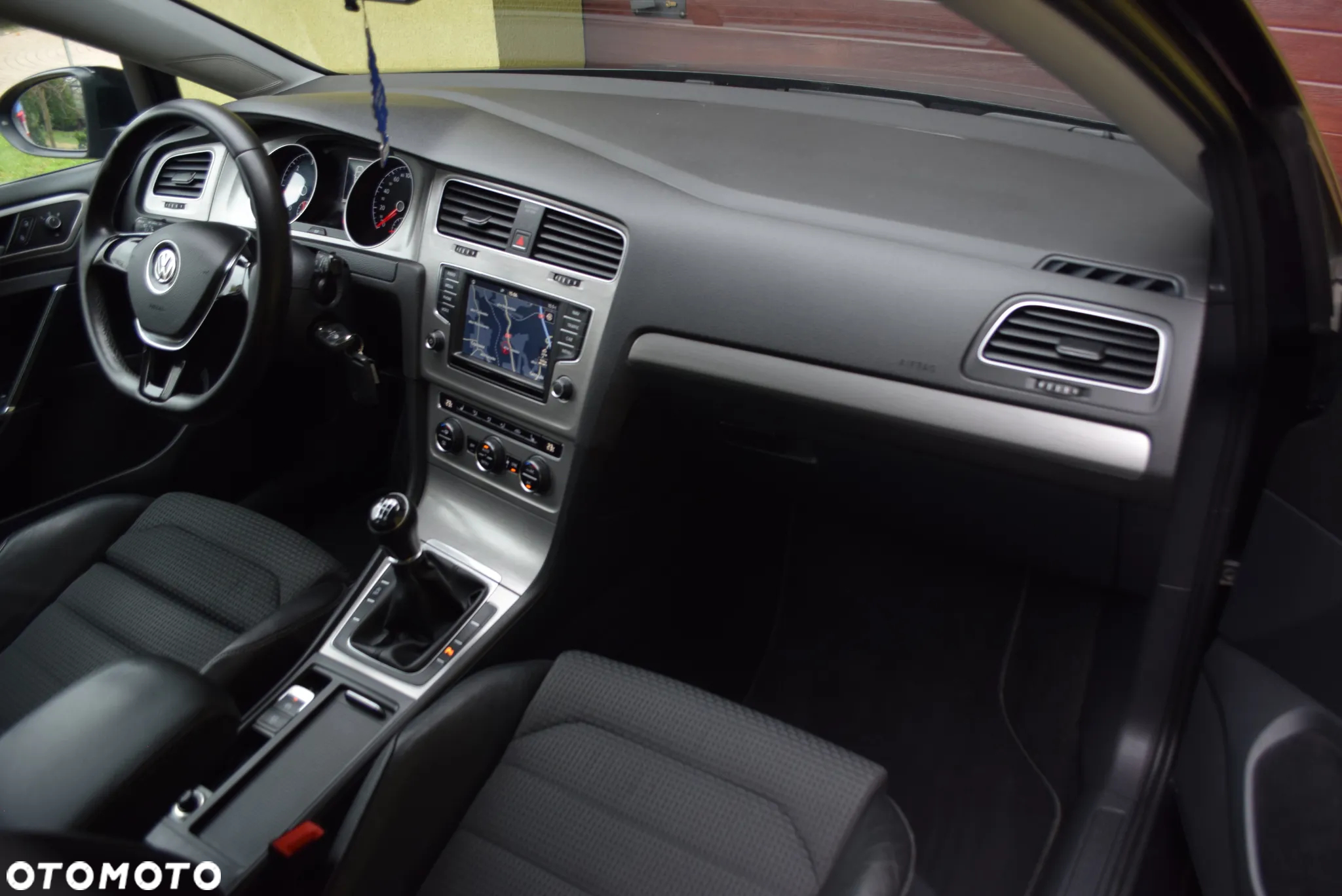 Volkswagen Golf Variant 2.0 TDI SCR Highline - 14