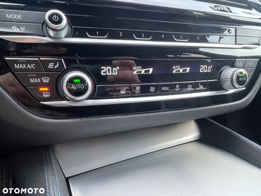 BMW Seria 5 530d xDrive M Sport sport - 14