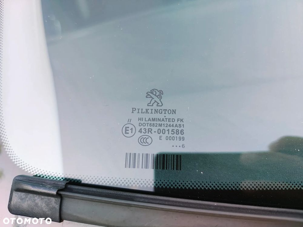 Peugeot 208 1.2 PureTech Style - 14