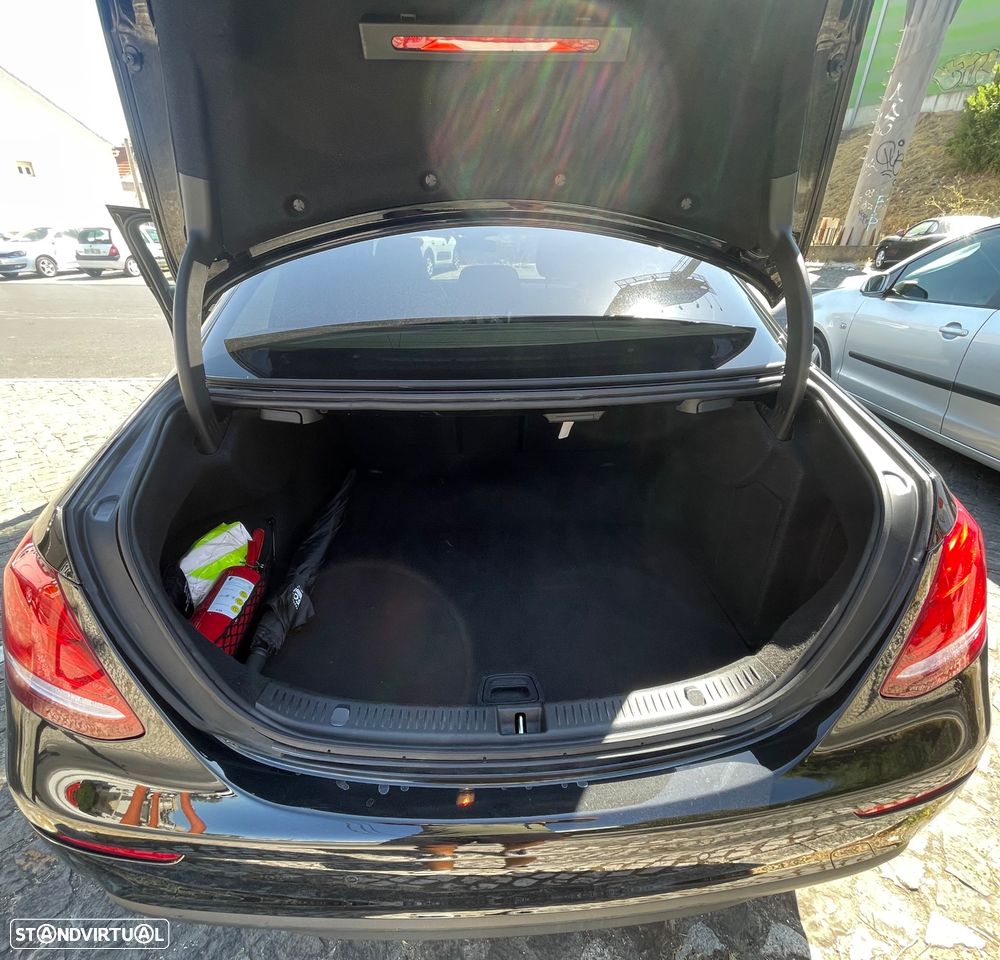 Mercedes-Benz E 220 d Exclusive - 19
