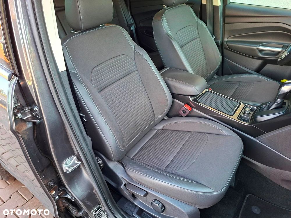 Ford Kuga 2.0 TDCi AWD Titanium - 22
