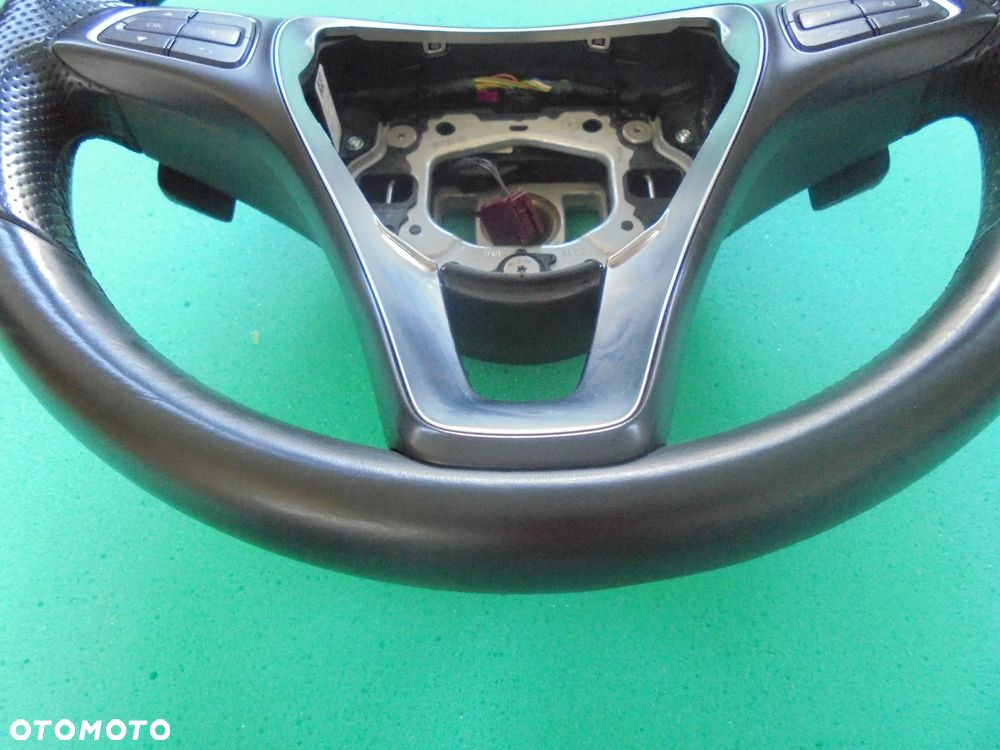 MERCEDES C KLASA W205 KIEROWNICA SKORA LOPATKI A 000 460 18 03 - 4
