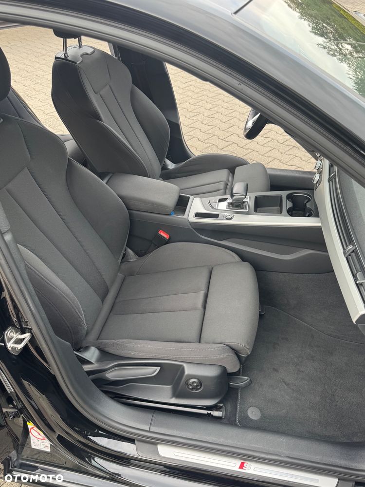 Audi A4 Avant - 19