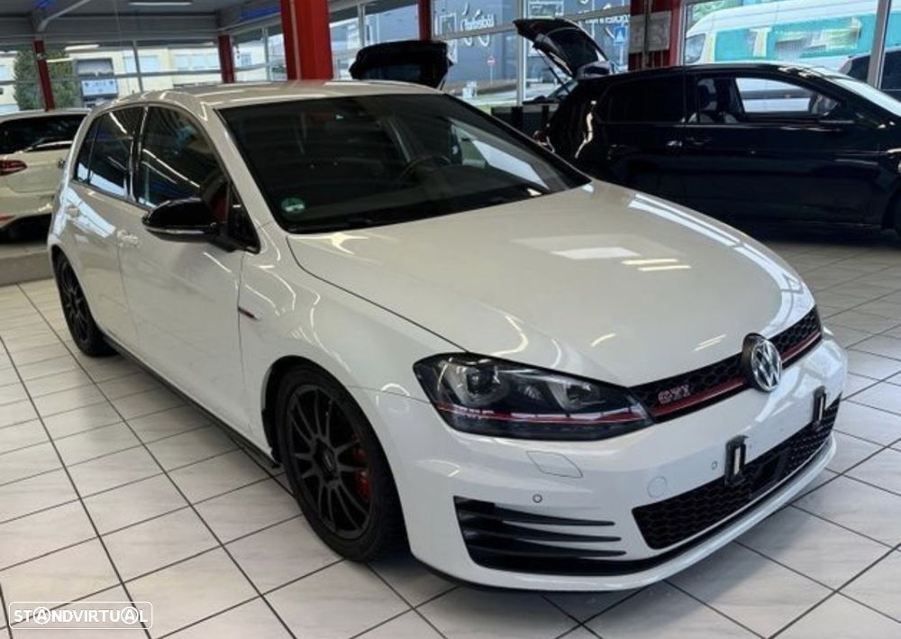 VW Golf GTI Performance BlueMotion DSG - 5