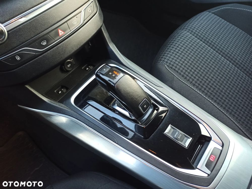 Peugeot 308 1.5 BlueHDi Active S&S EAT8 - 11