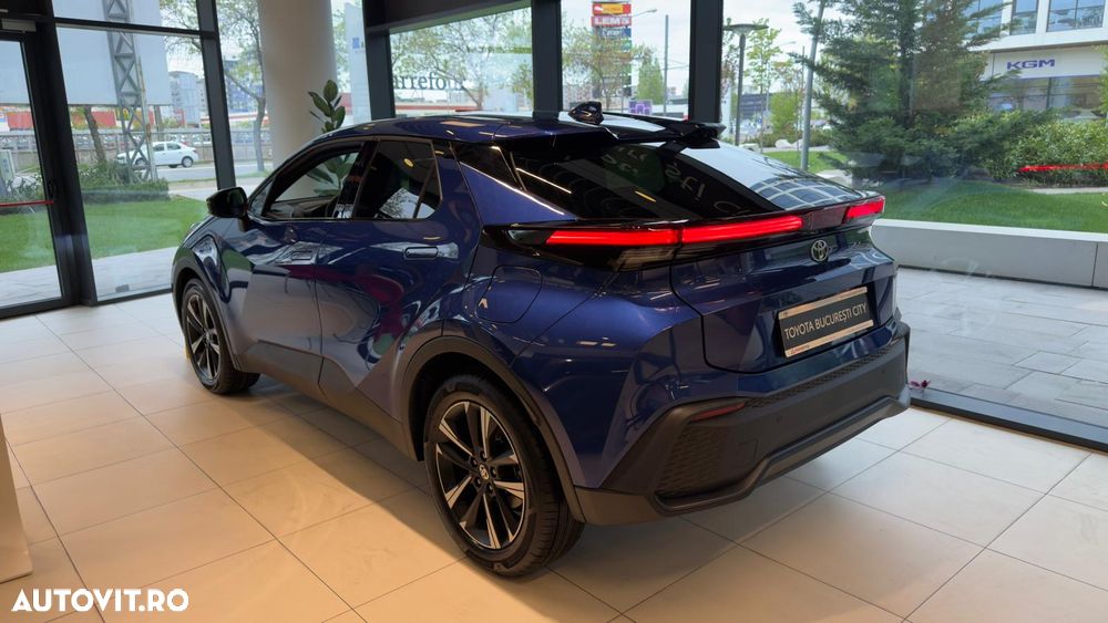 Toyota C-HR 1.8 HEV 140 CP 4x2 CVT Dynamic - 2