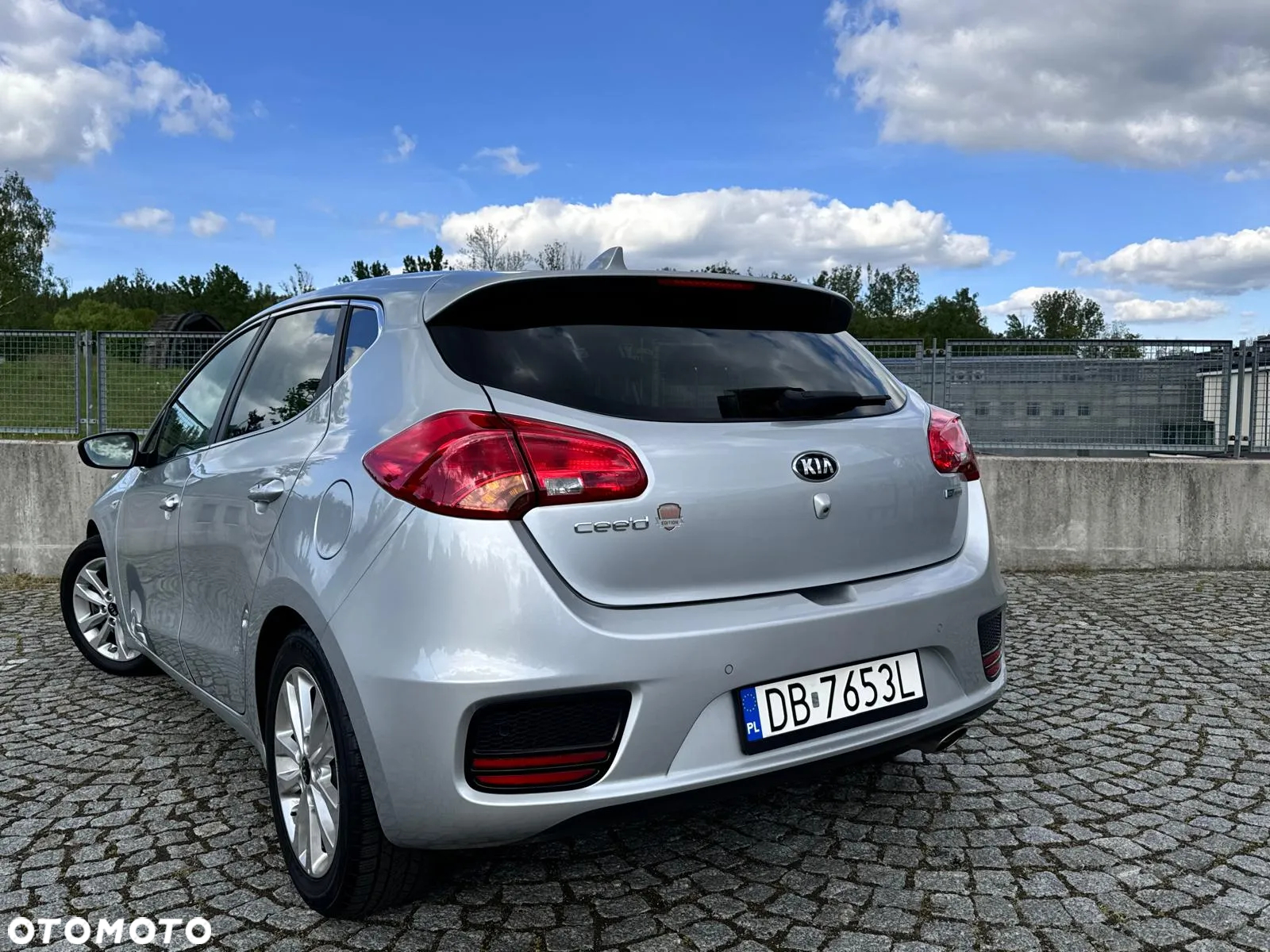 Kia Ceed 1.4 CVVT Dream Team Edition - 16