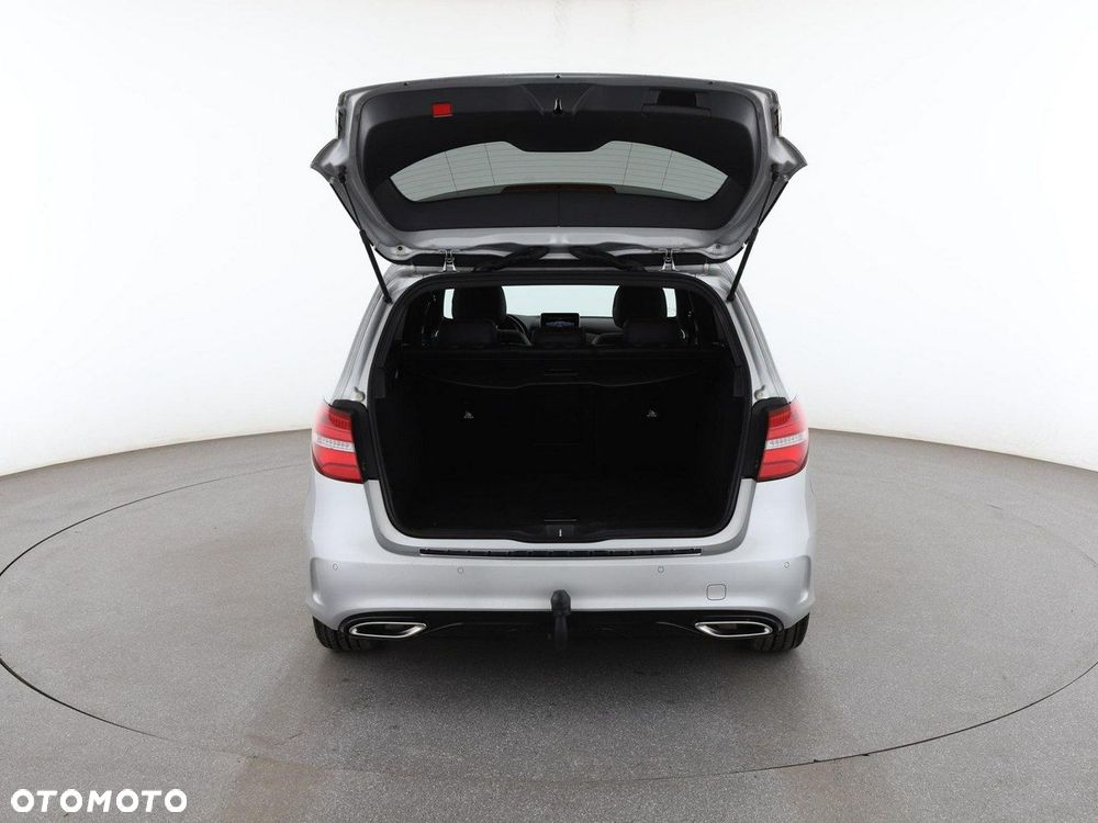 Mercedes-Benz Klasa B 180 (CDI) d 7G-DCT AMG Line - 19