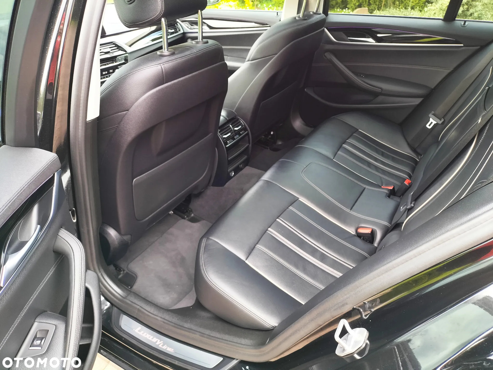 BMW Seria 5 520d Touring Luxury Line - 14