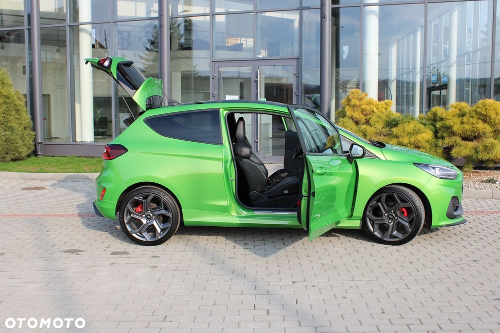 Ford Fiesta - 16