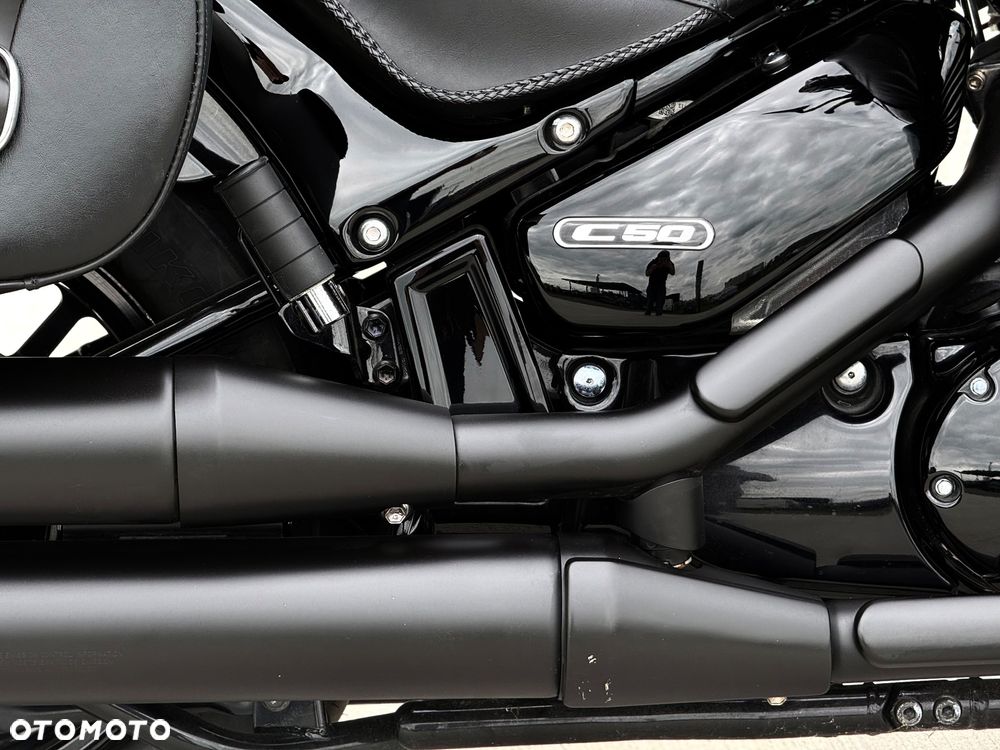 Suzuki VL 800 Volusia - Boulevard C50 - 24