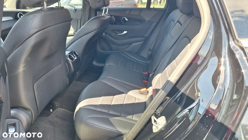 Mercedes-Benz GLC 220 d 4-Matic - 16